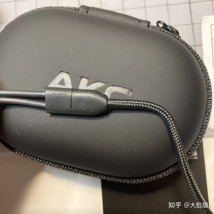 akg入耳式百元耳机推荐,akgn5005耳机