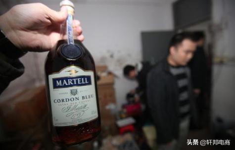 拼多多销售假酒被投诉！电商平台假货泛滥，何时才能根治