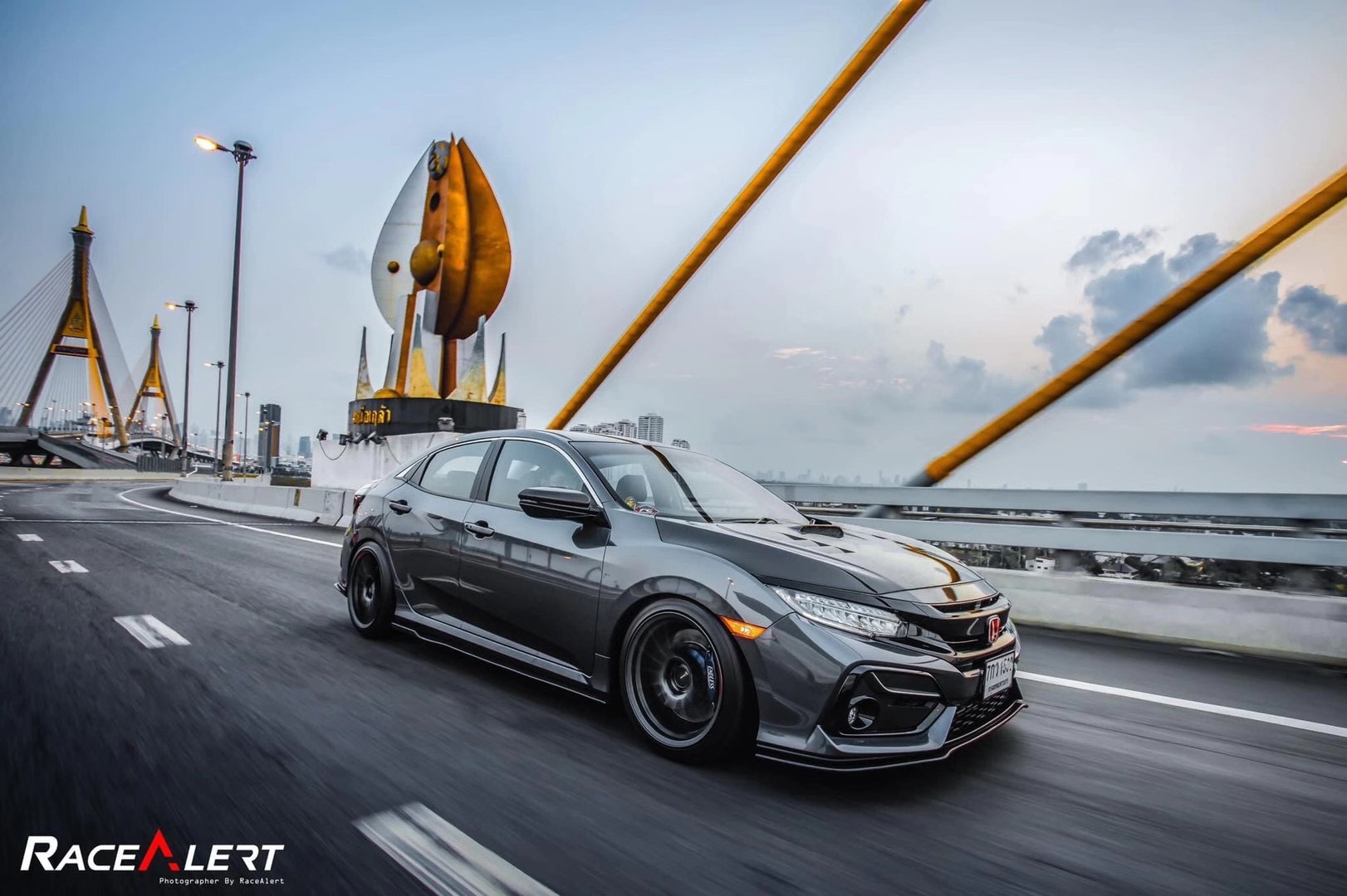 两厢版十代思域改装 (十代思域改装外观最佳案例)