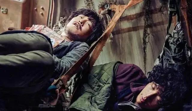 黄渤徐峥红色小短片,徐峥和黄渤即兴表演却变成经典