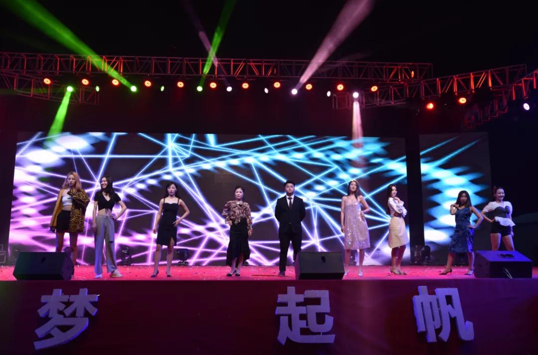 携手筑梦起帆远航万象整装馆盛大开业暨形象大使决赛完美落幕