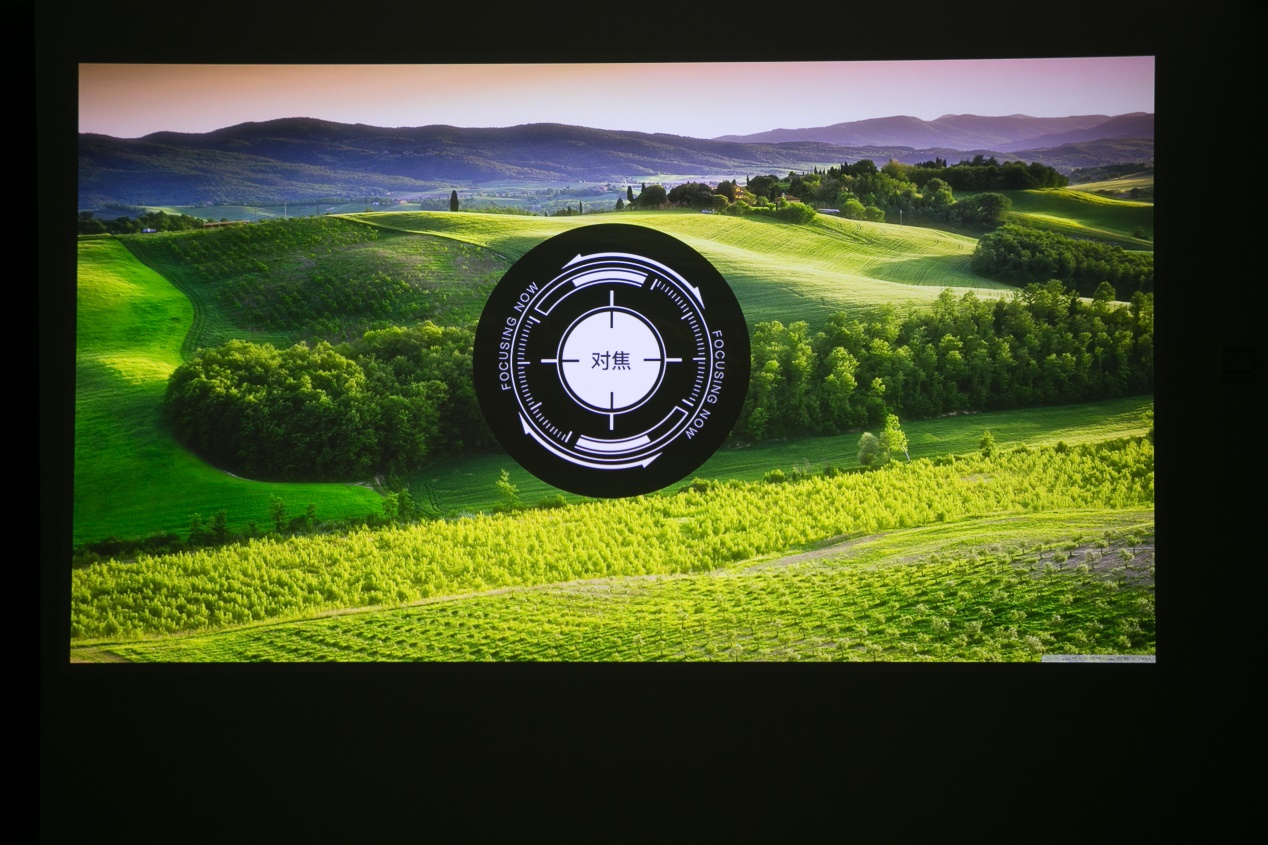 坚果j9白天测试,坚果j9幕布