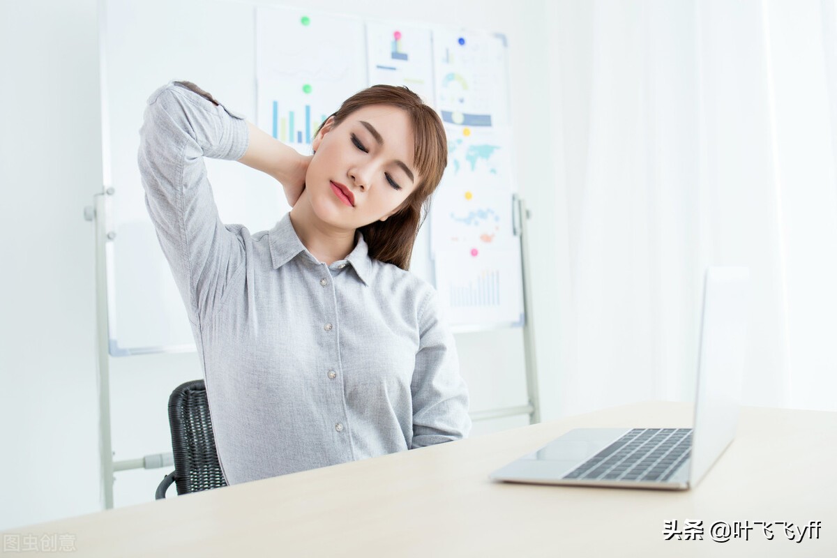 异性之间聊这些说明已经越界了,异性之间的越界往往始于这三件事