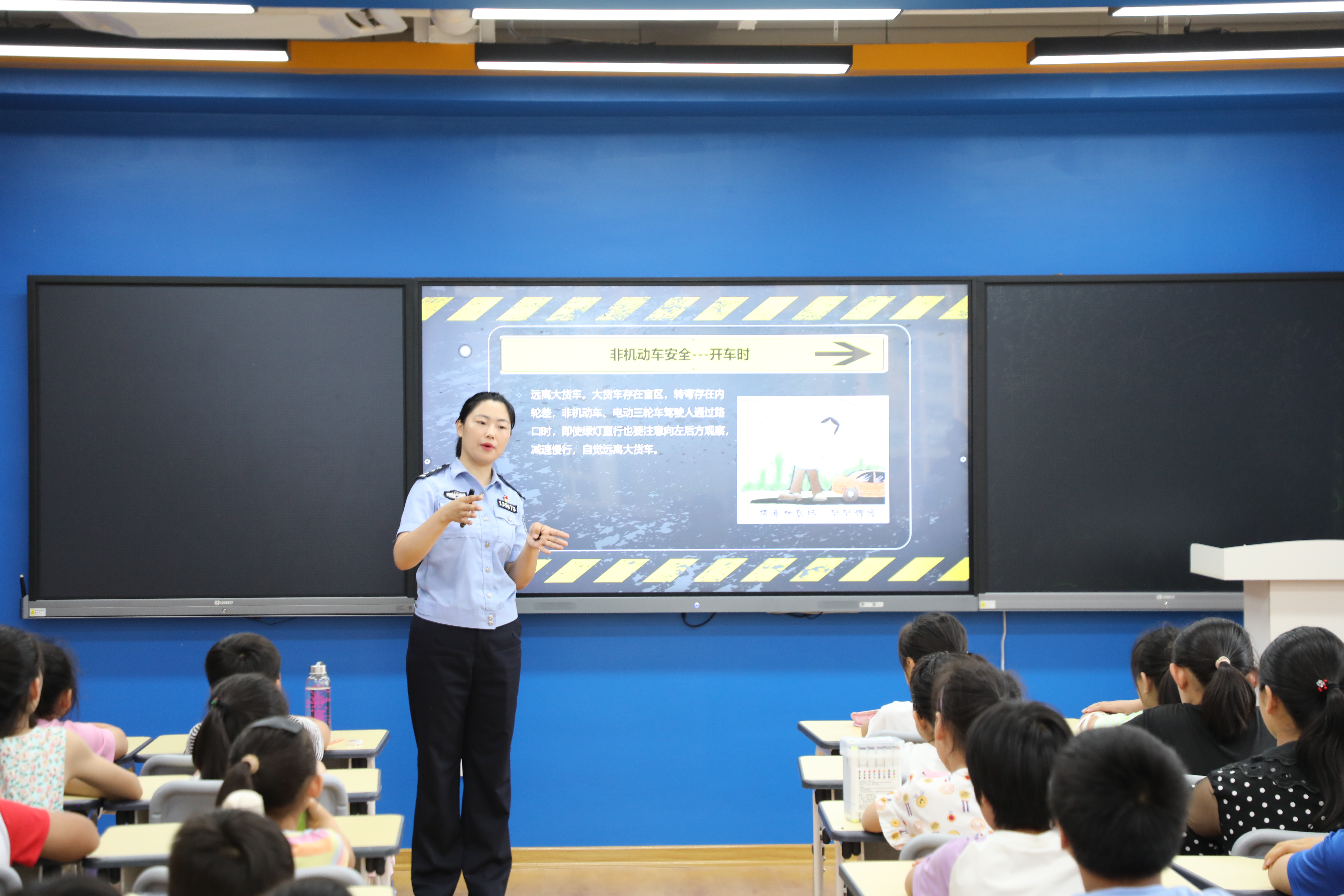 追星！济阳公安女警宣讲团来了！