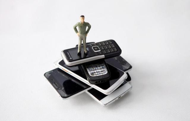 苹果手机网购和实体店有什么区别,网上买手机和现实中买手机哪个好