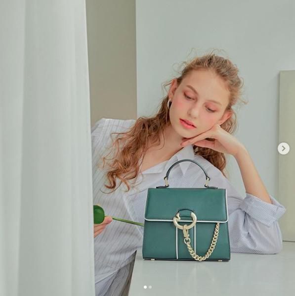 夫妻的世界韩素希包包,夫妻的世界韩素希同款包