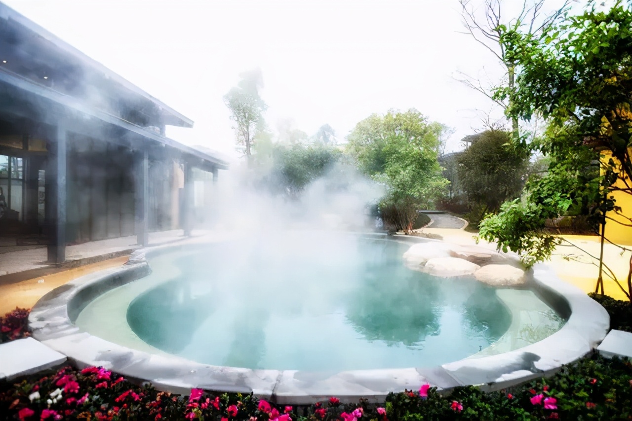 曲靖金麟湾水上乐园，私人泡池，享受自然美景