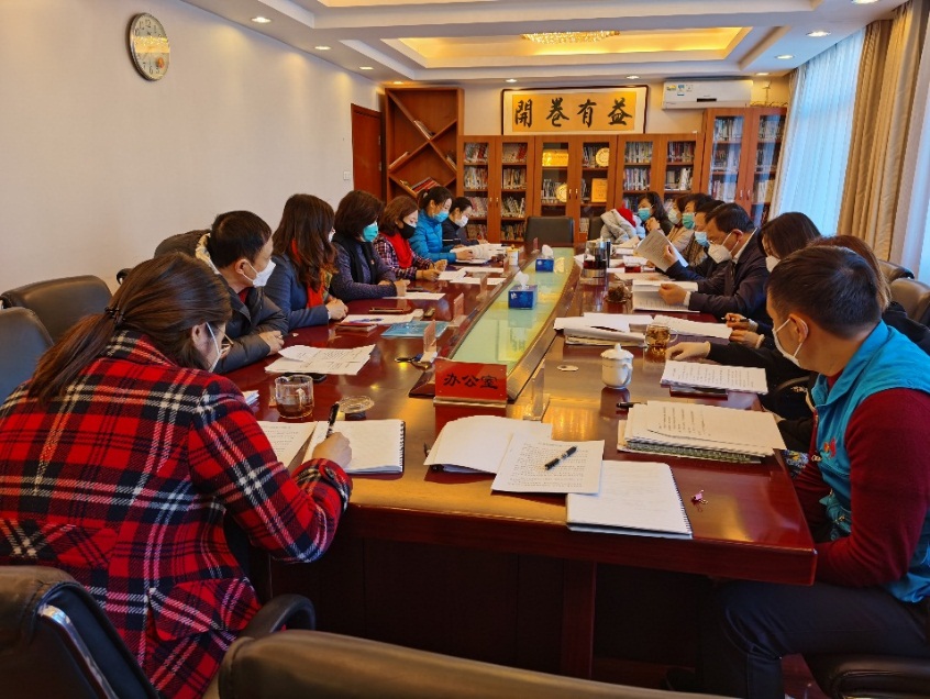 弘扬劳模精神展现劳模风采,劳模精神汇聚奋斗伟力