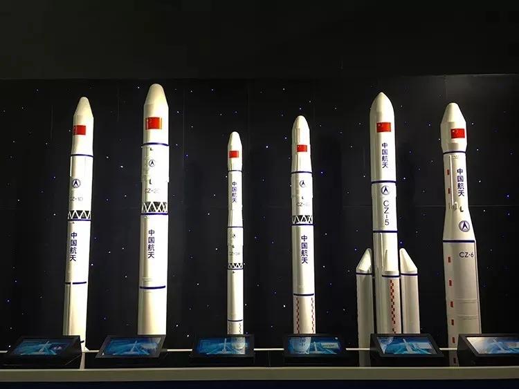 深圳免费十大打卡景点攻略,深圳凤凰城地铁站网红打卡