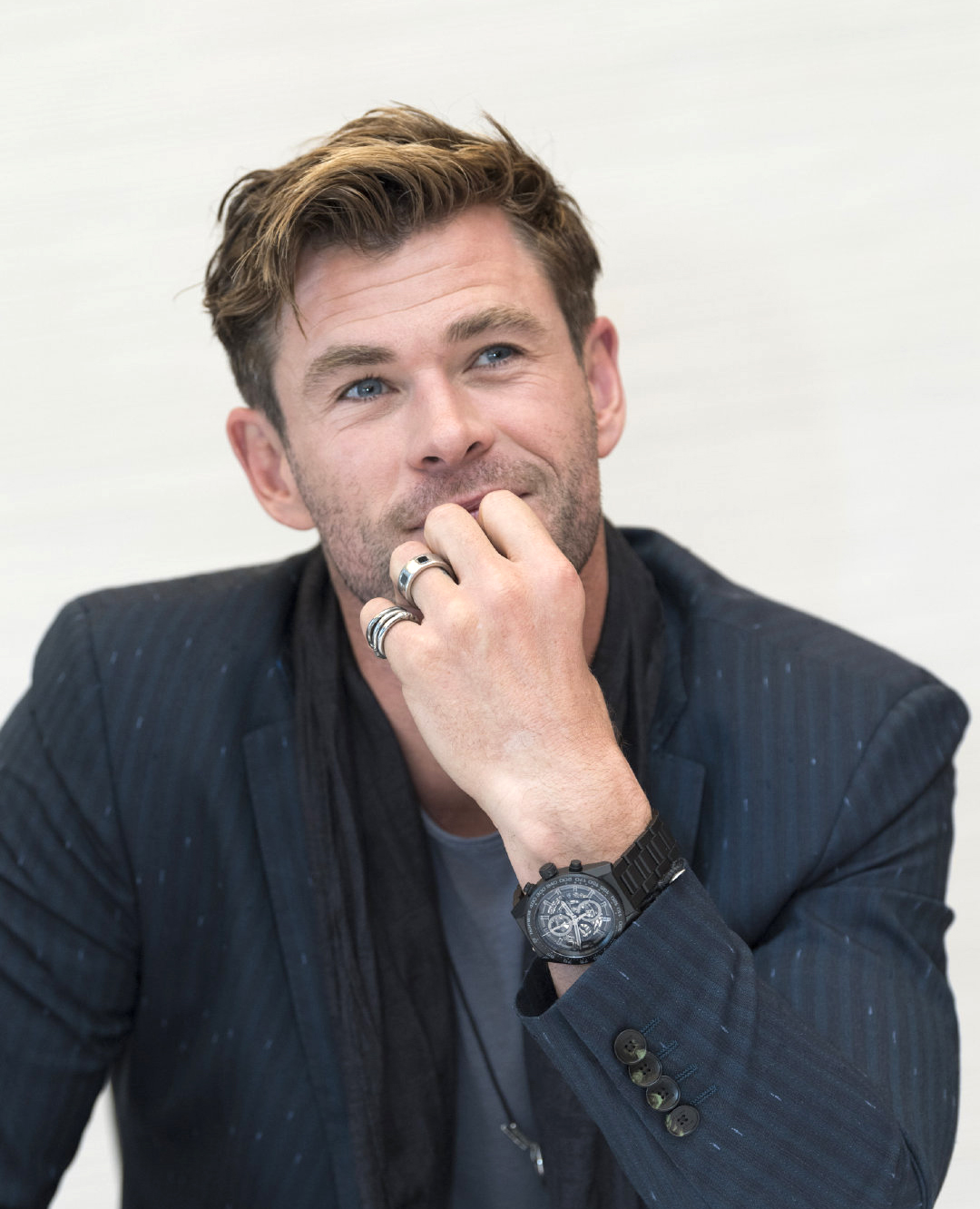 男戒很难看？因为你们没看过这些设计