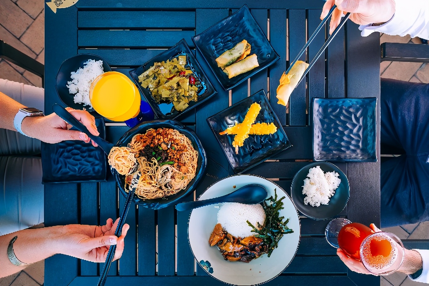 比斯特购物村怎么去,伦敦比斯特购物村自由行热门攻略