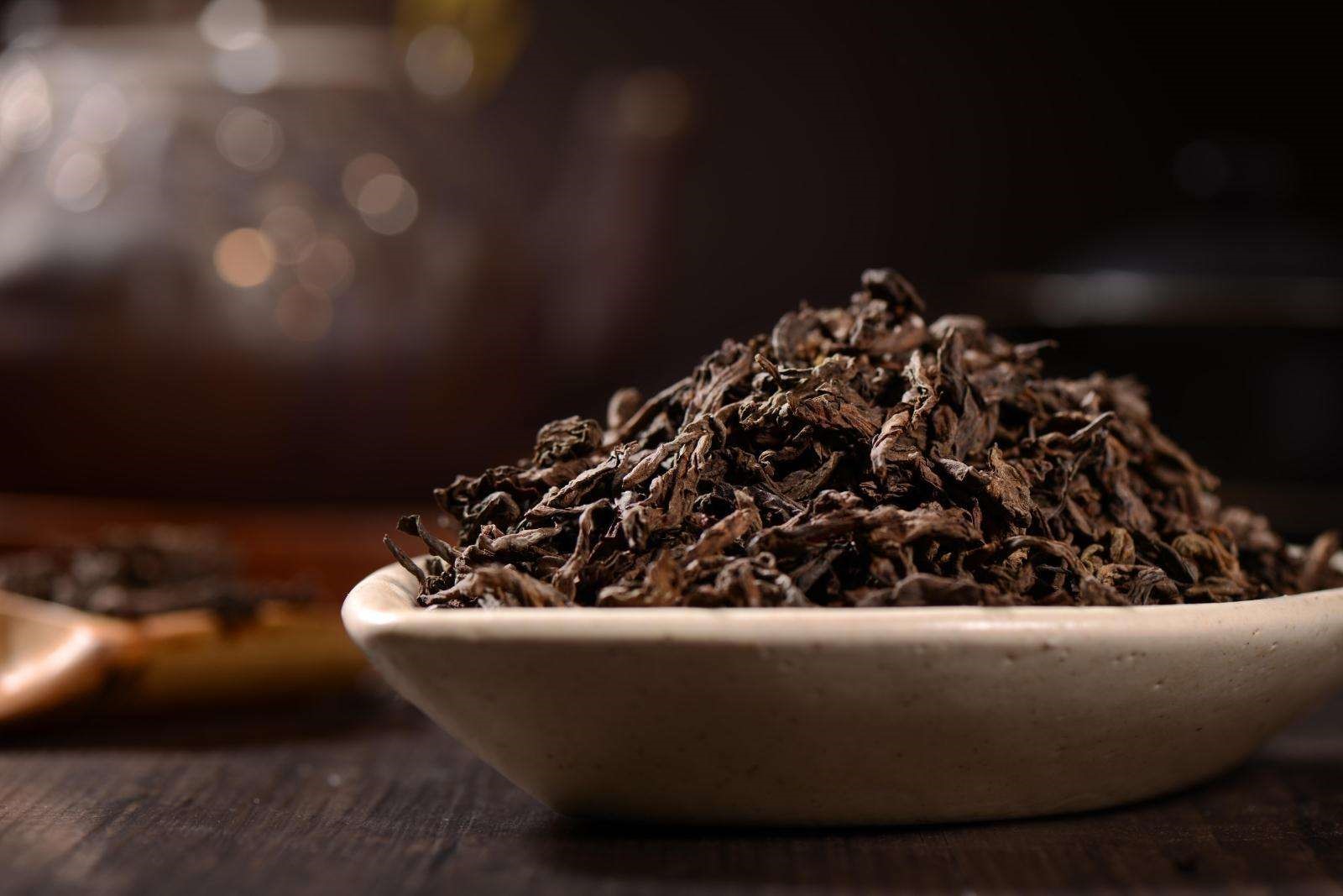 都说生茶比熟茶好真的是这样吗,年份越久的普洱越好喝吗