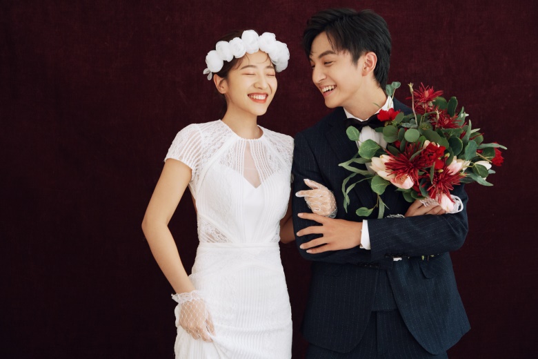 婚纱照风格介绍与讲解,室内拍摄婚纱照总共有几种风格