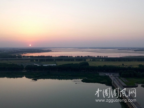 辽河水从我家门前过完整版,小河水从我门前过男声完整版