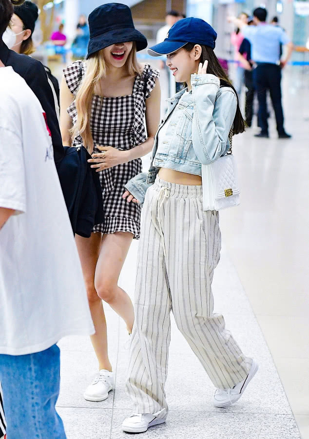 jennie穿ck针织裤,jennie穿ck裤子