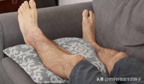 关于踝关节扭伤的正确处理方法,崴脚得重视