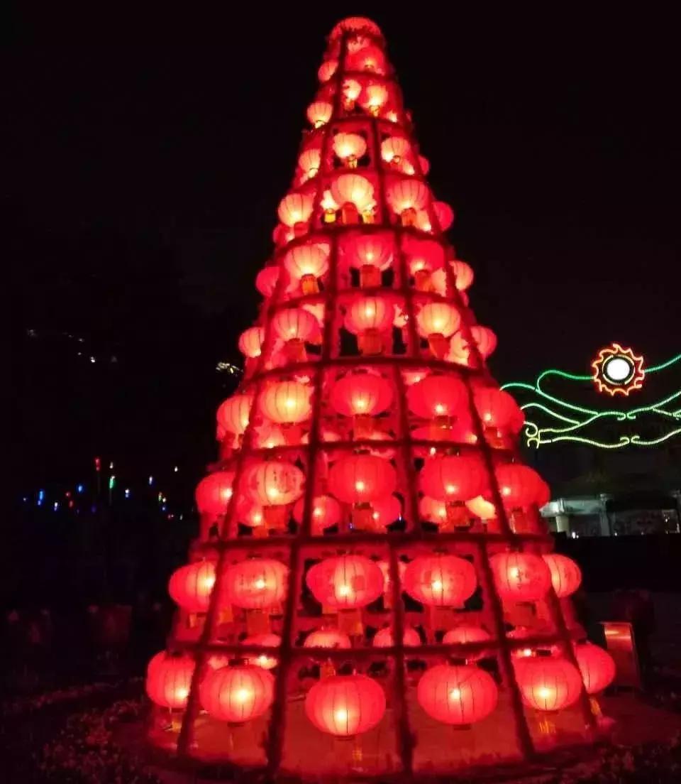 赏花海+机动游戏任玩+VR体验、5D电影等！还有财神爷派利是！