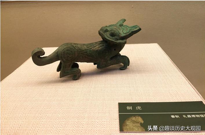 农民上山“挖龙骨”，却挖到秦始皇祖坟？最终解开考古界一大谜题