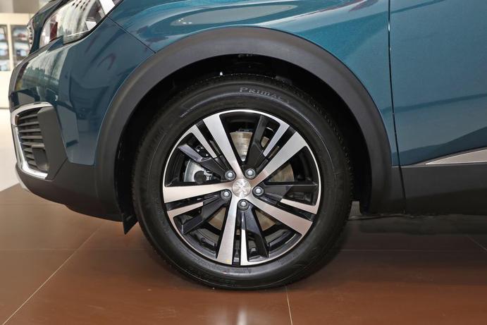 5008车评,标志5008用的什么悬架