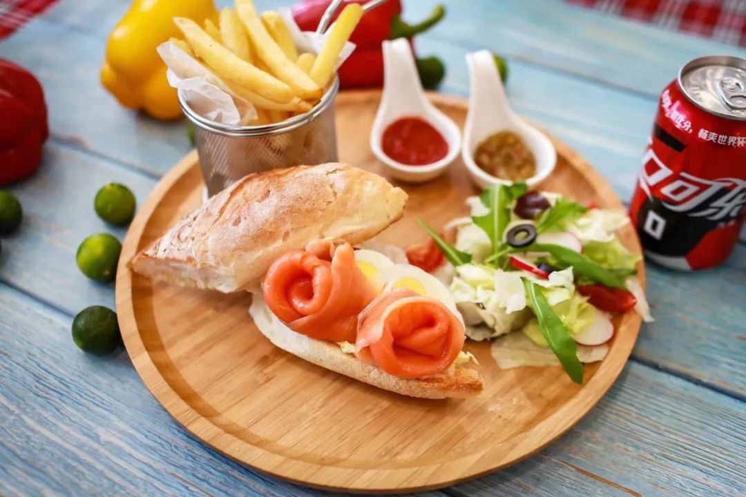 男孩学西餐就业前景如何,西餐行业前景解析