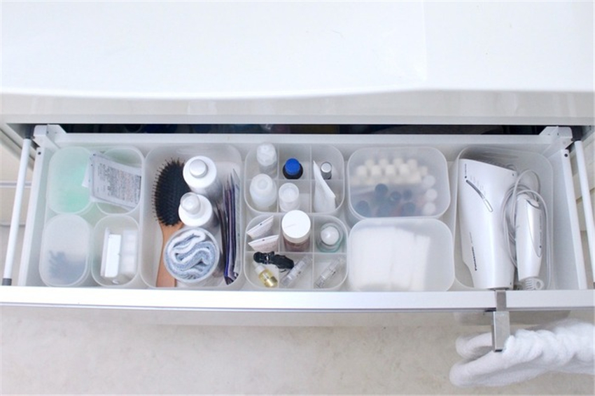 抽屉总是乱七八糟怎么收拾,抽屉下杂乱的东西怎么收纳