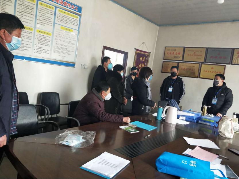 疫无反顾依旧坚守,义无反顾巾帼担当