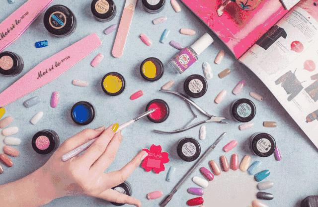 共响圈揭秘百媚女性语菲开美甲店，创业10年只为美业新零售模式