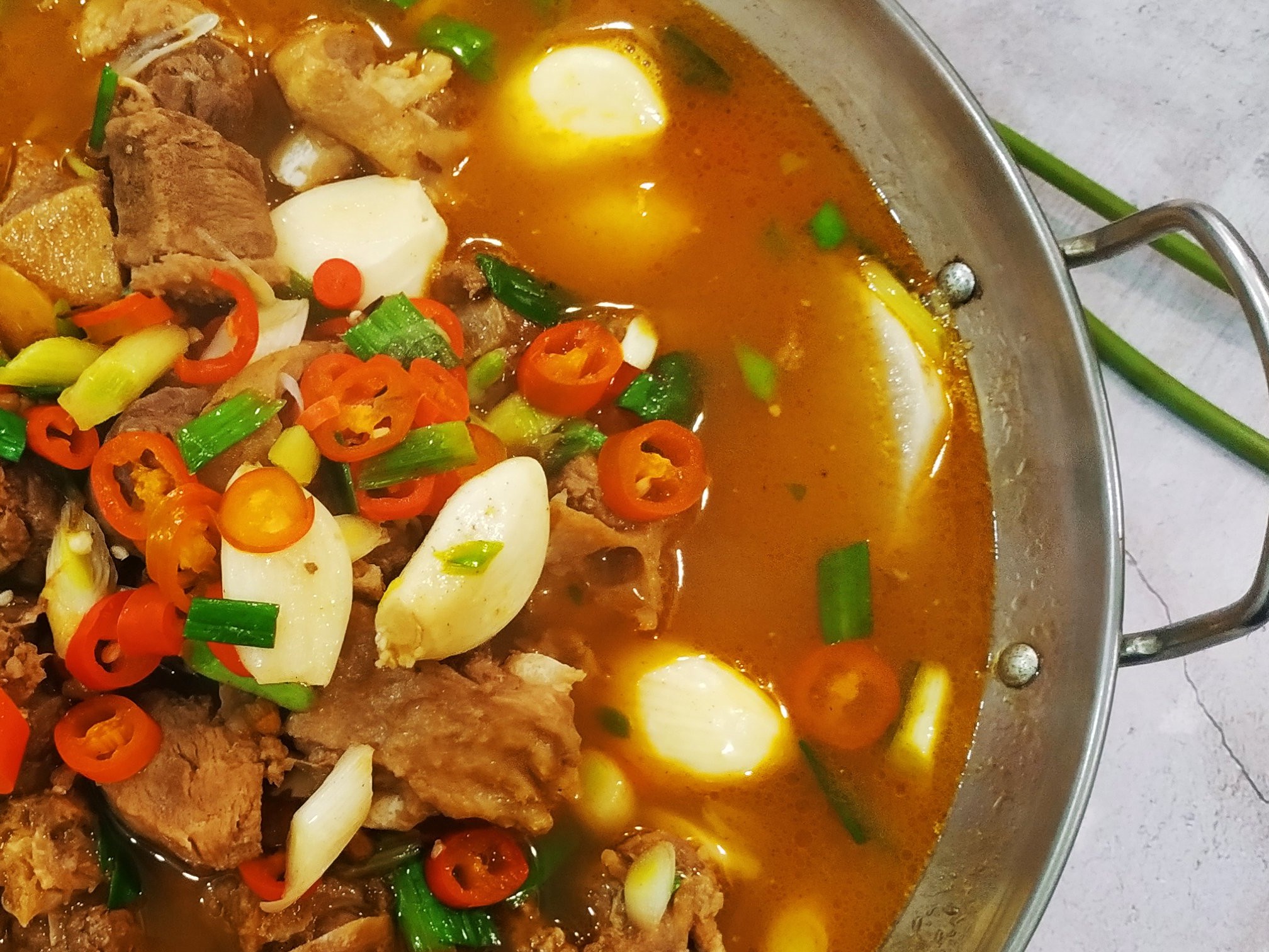 夏季吃鸭肉好还是鸡肉好,夏季吃鸭肉有什么好处