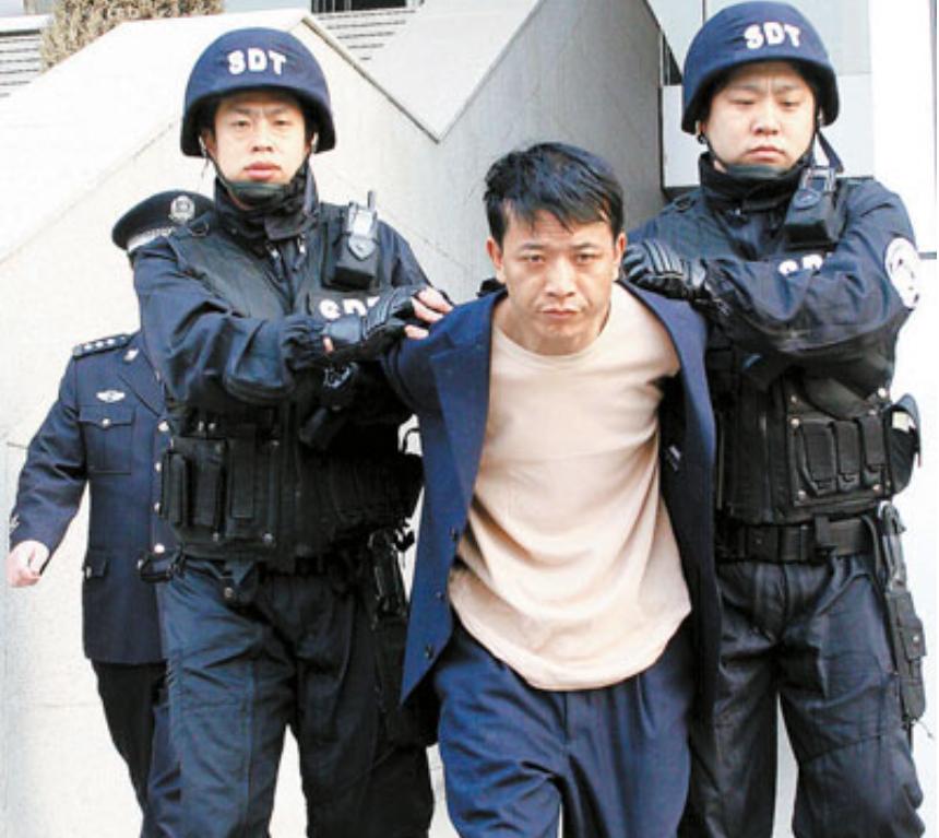 最大盗窃钱买彩票案 (5000万买彩票盗窃案)