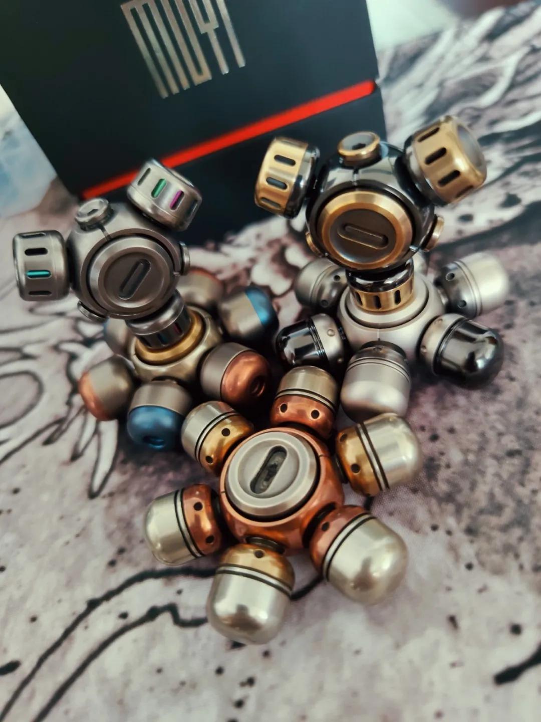 哪种指尖陀螺炫酷和耐玩,时空熔炉指尖陀螺多少钱