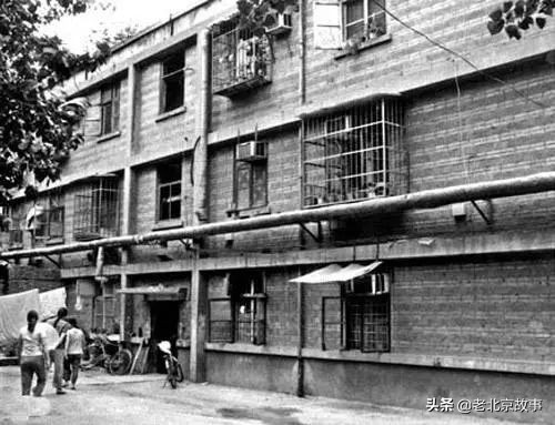 身份证上是1970-1989年的注意了,再忙也要看一下!