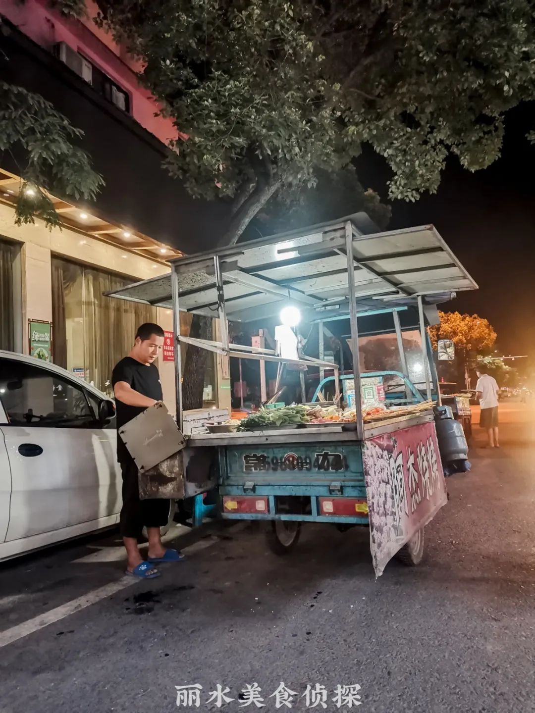 （第三期）这个丽水团队，花了1个月拍下了100家街头美食小推车