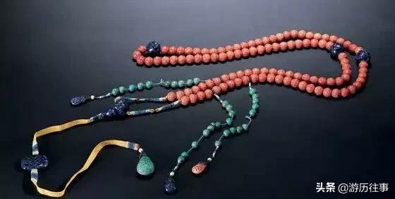 清朝皇帝官员为什么都戴一串珠子,清朝皇帝和官员都戴什么样的佛珠