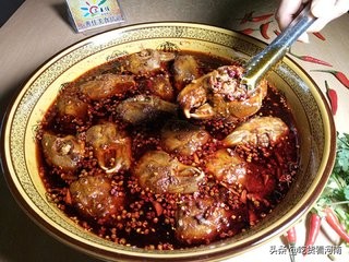 吃麻辣兔头最过瘾的长视频,麻辣兔背绝密配方