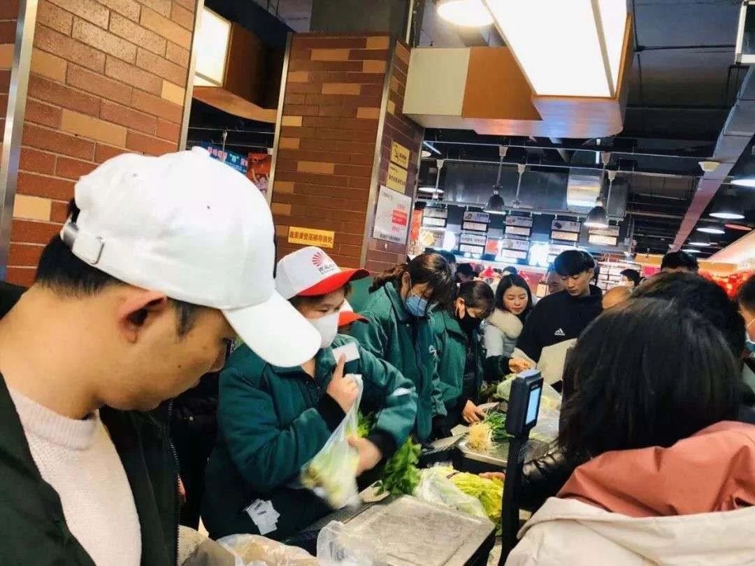 天狗网、信誉楼和商之都：一场关于线上业务价值评估的深度碰撞