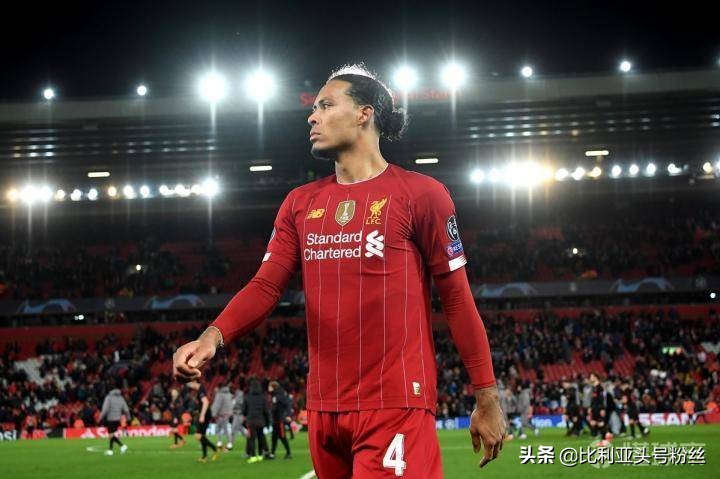 足球运动员怎么练腿,足球运动员腿细还是粗好