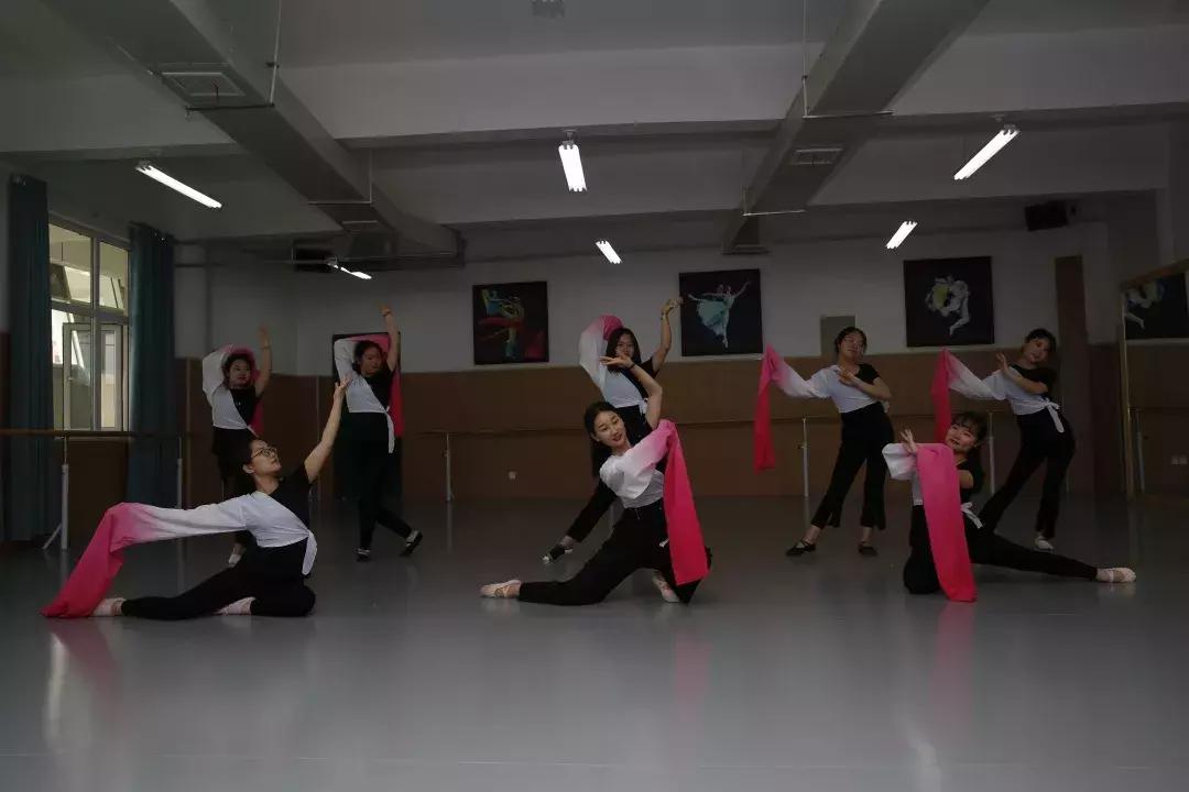 南阳第2完全学校,南阳第三个完全学校