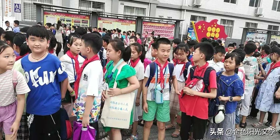 写给二十年后孩子的一封信500字,简短的给六年级孩子的一封信