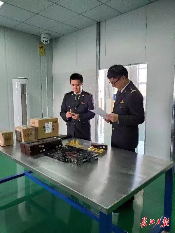 家门口的保税区,武汉跨境电商发货可以上门收货吗