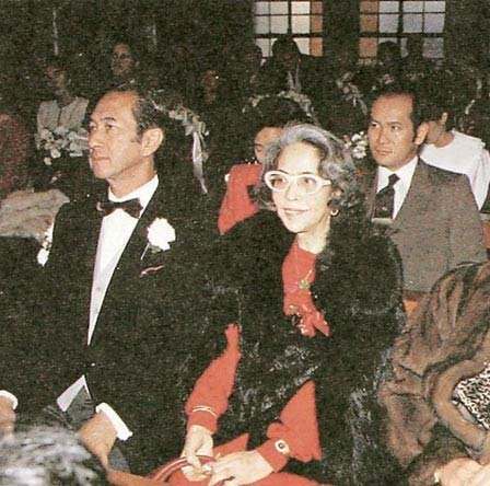 何鸿燊妻黎婉华:帮夫一生却成他身边最惨女人,夫死后不与她合葬