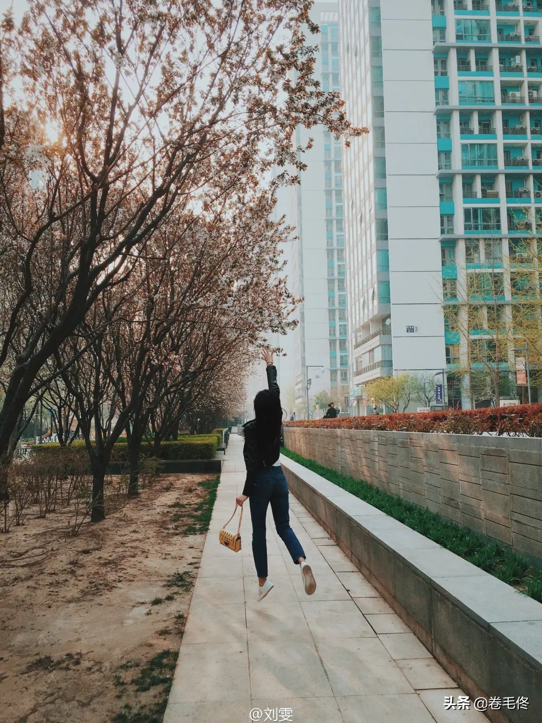 女生必须要学会的几个拍照小技巧,女神拍照技巧与角度和p图