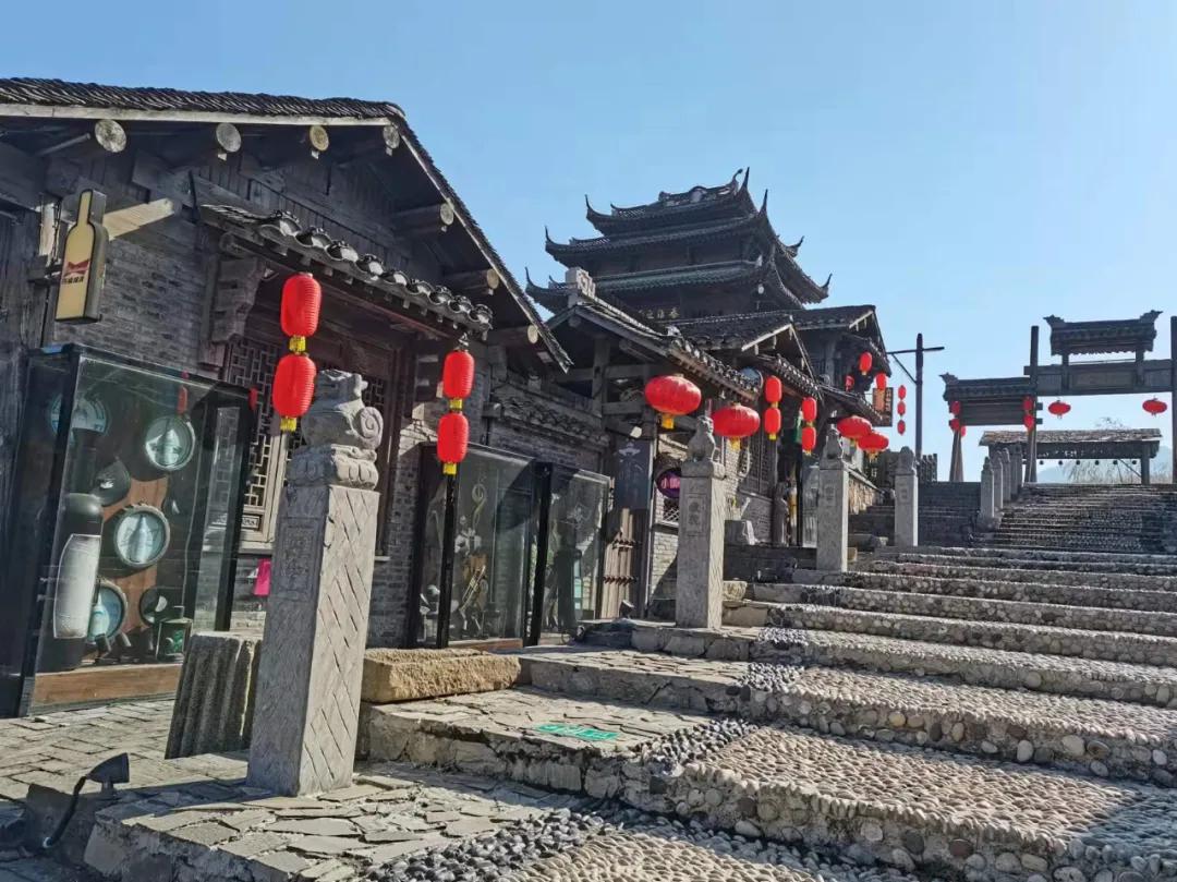 行走｜物华天宝宝华山