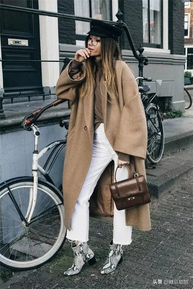 穿来穿去，还是棕色最经典，它的高级“配色穿搭”在这，照穿准美