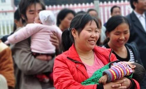 全国最能生孩子的妈妈,全网最能生的妈妈抖音