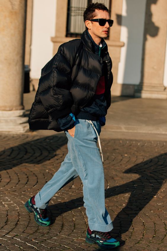 胖男人穿什么颜色的羽绒服,40岁男人穿什么颜色羽绒服好看