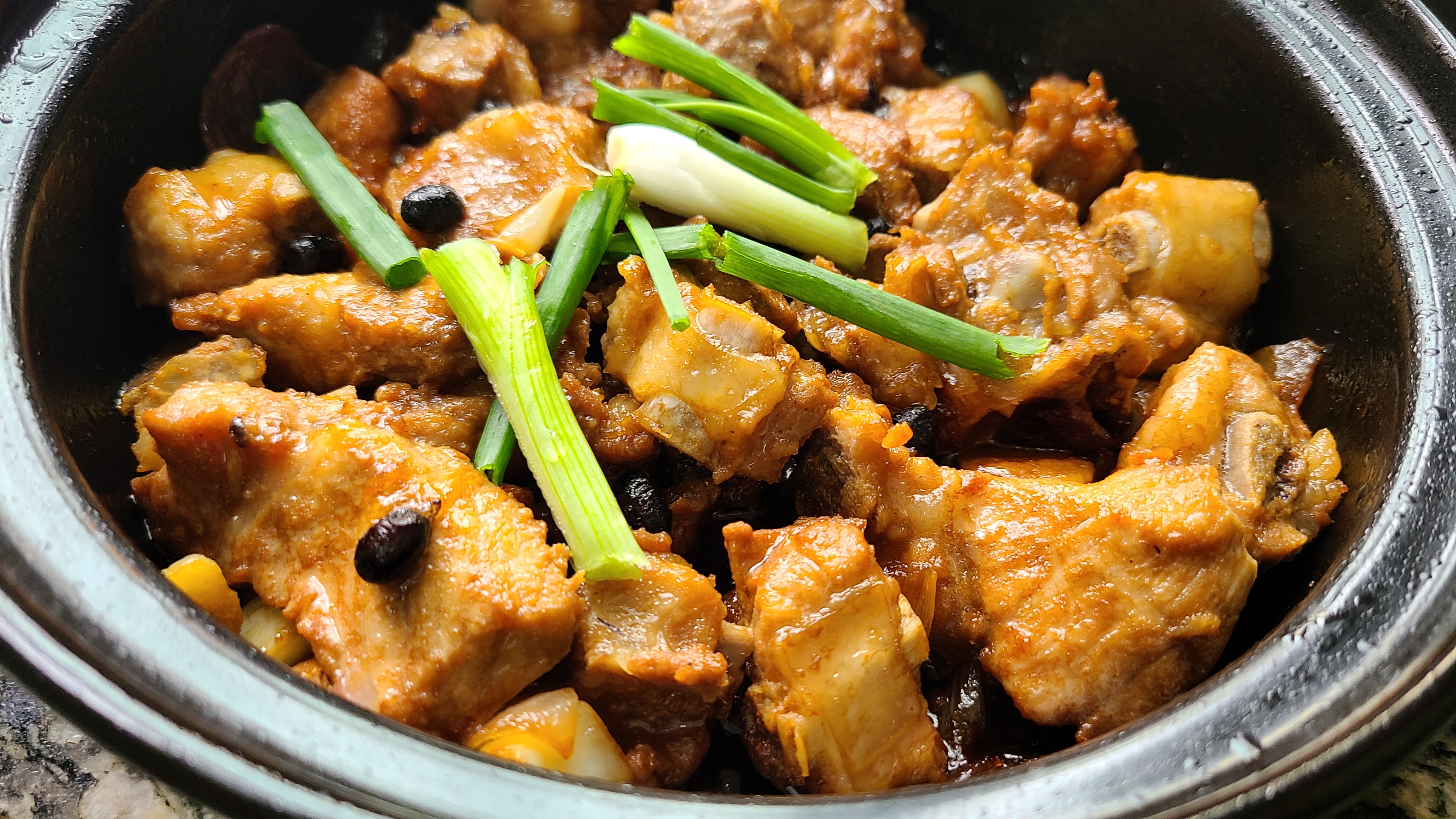 排骨广东人的做法,广东人焖猪排骨最正宗做法