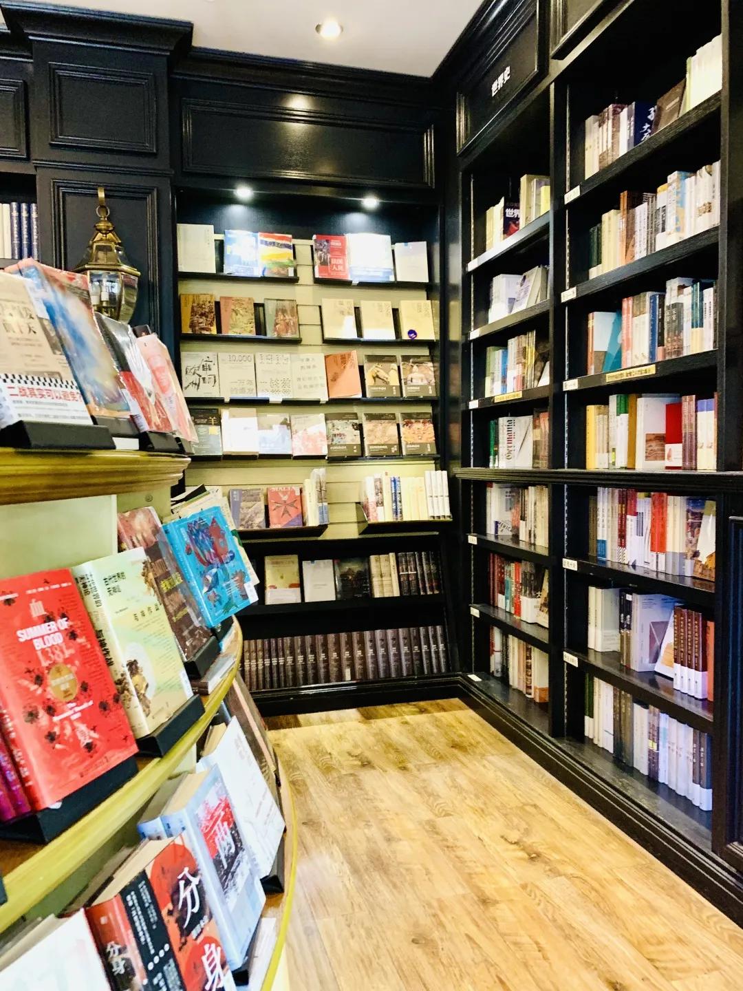 用阅读触摸成都｜在成都不能错过的10家书店（下）