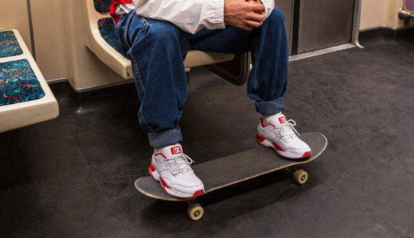 年轻人十大潮牌鞋子排行榜,年轻人都穿什么鞋子