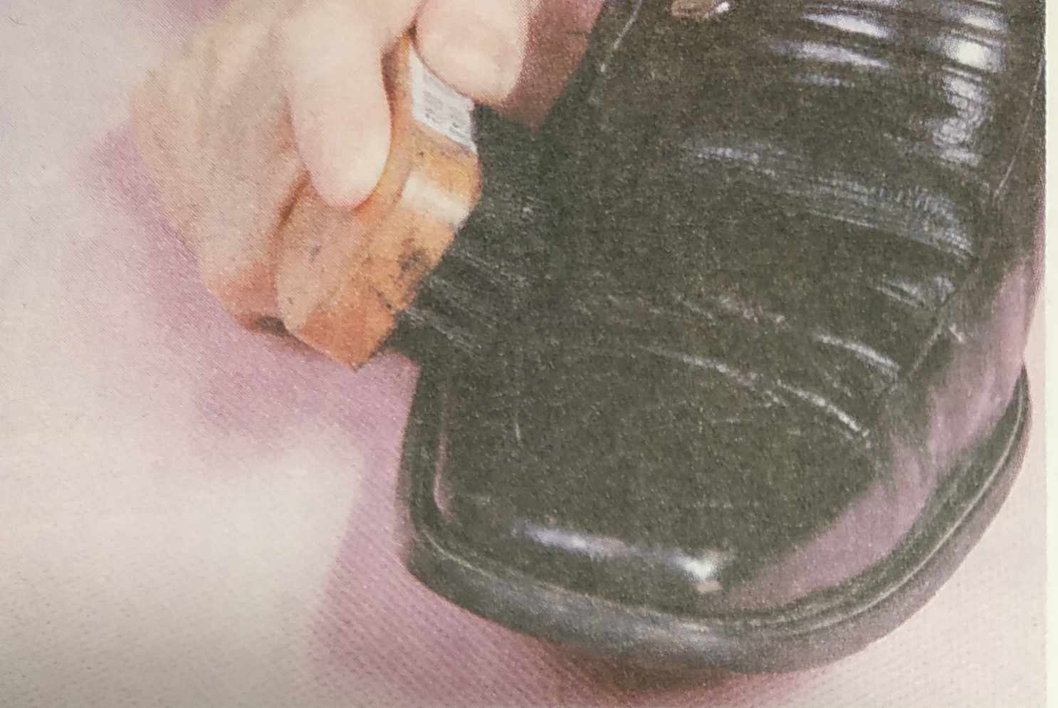 皮鞋用什么擦小妙招,生活小窍门擦皮鞋