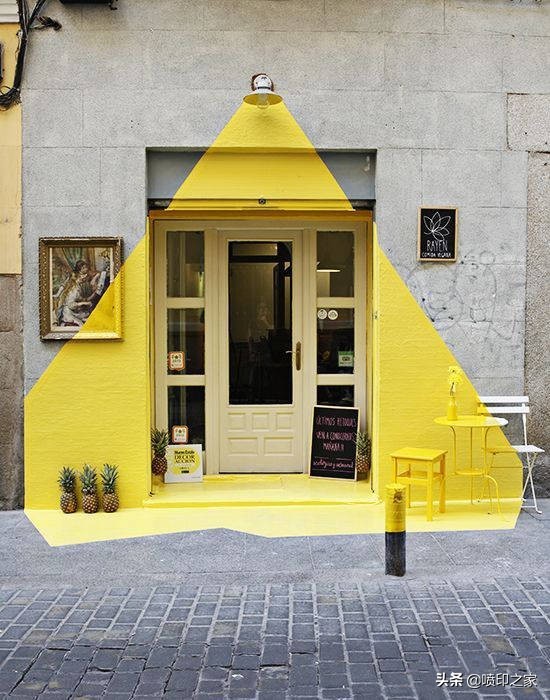 吸引顾客进店的招牌,实体店店铺橱窗怎么做才能吸引人